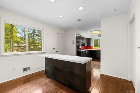 3 Troy Lane Bedford NY 10506