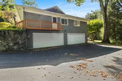 3 Troy Lane Bedford NY 10506