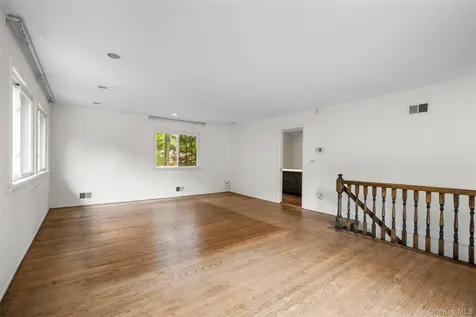 3 Troy Lane Bedford NY 10506