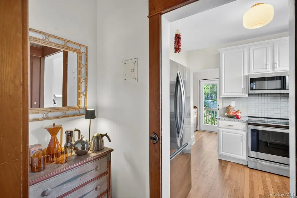 35 Roosevelt Avenue Kingston NY 12401
