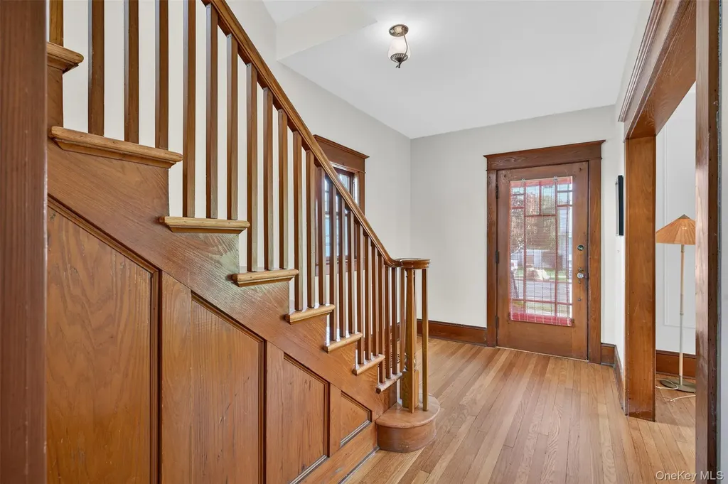 35 Roosevelt Avenue Kingston NY 12401