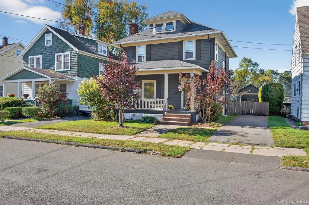 35 Roosevelt Avenue Kingston NY 12401