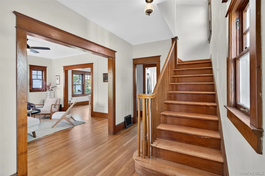 35 Roosevelt Avenue Kingston NY 12401