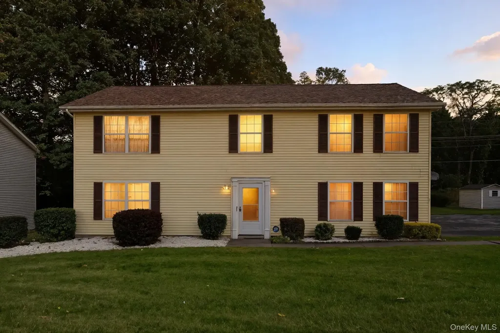 19 Hawk Lane Poughkeepsie NY 12601