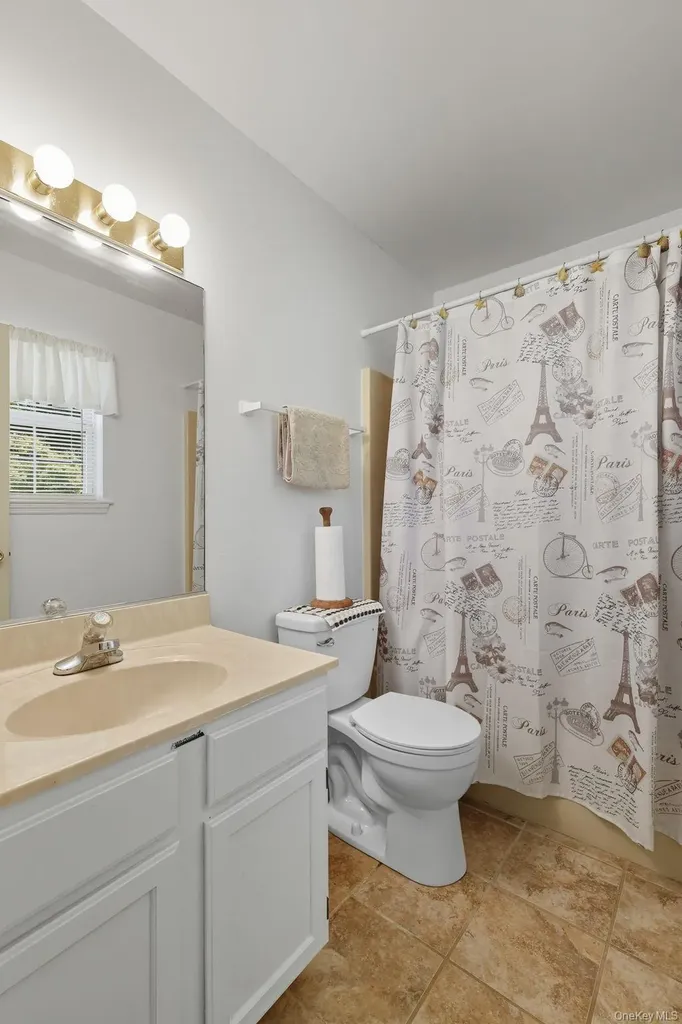 19 Hawk Lane Poughkeepsie NY 12601