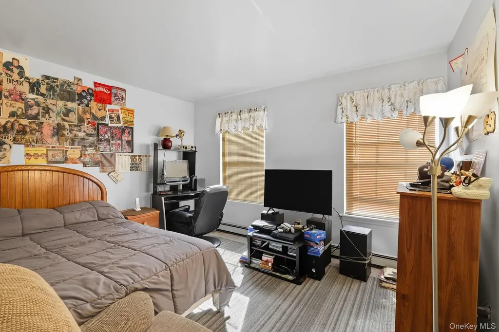 19 Hawk Lane Poughkeepsie NY 12601