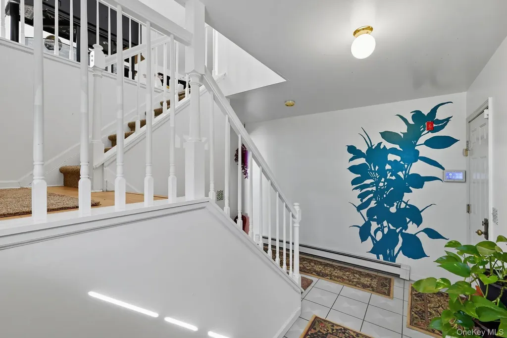 19 Hawk Lane Poughkeepsie NY 12601