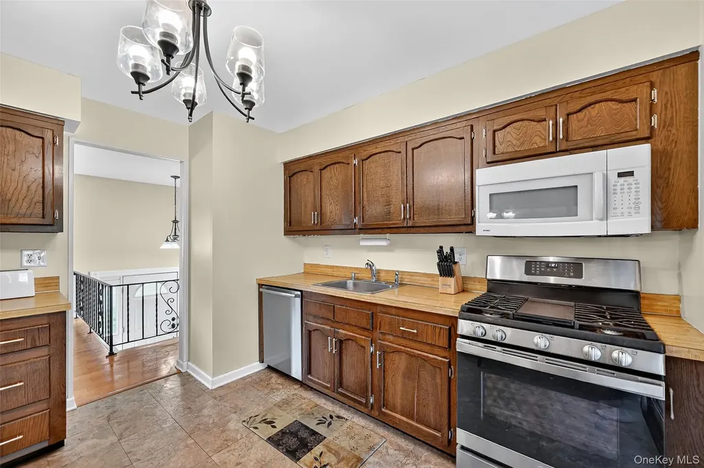 102 Alfred Street Cornwall NY 12518