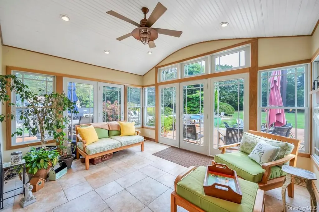 375 Ocean Avenue Islip NY 11751