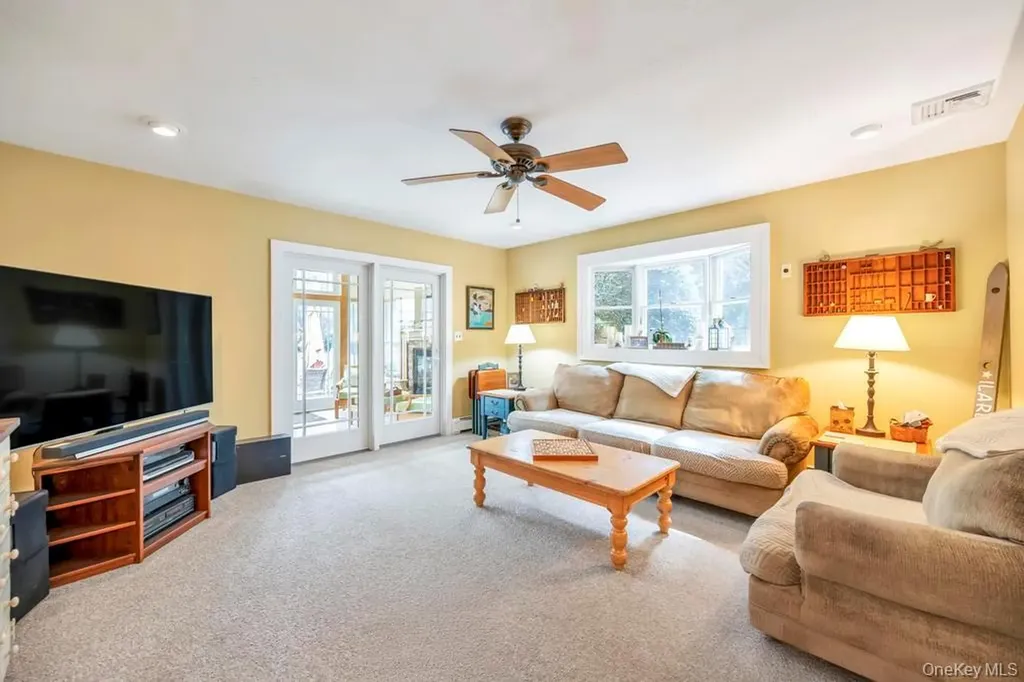 375 Ocean Avenue Islip NY 11751