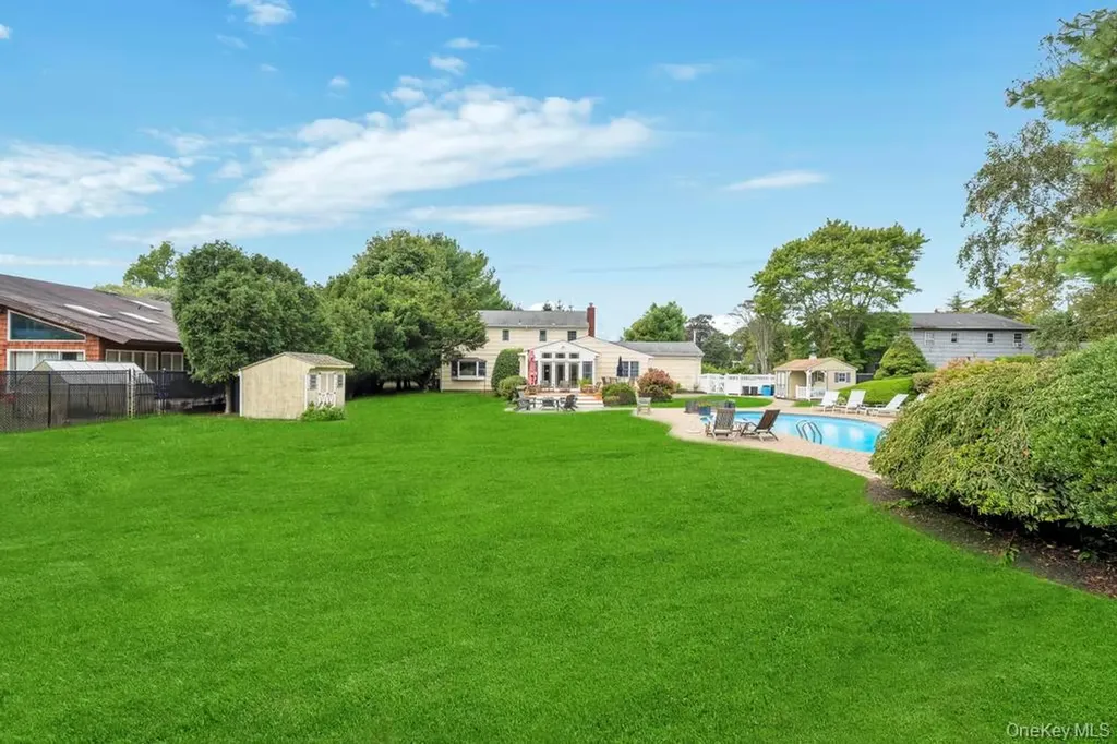 375 Ocean Avenue Islip NY 11751