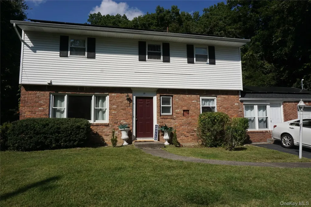 15 Greenridge Way Spring Valley NY 10977