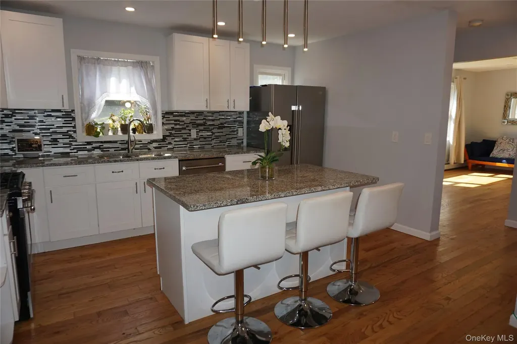15 Greenridge Way Spring Valley NY 10977