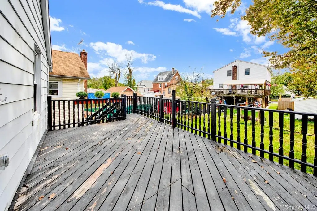 3088 Mullan Place Bronx NY 10465