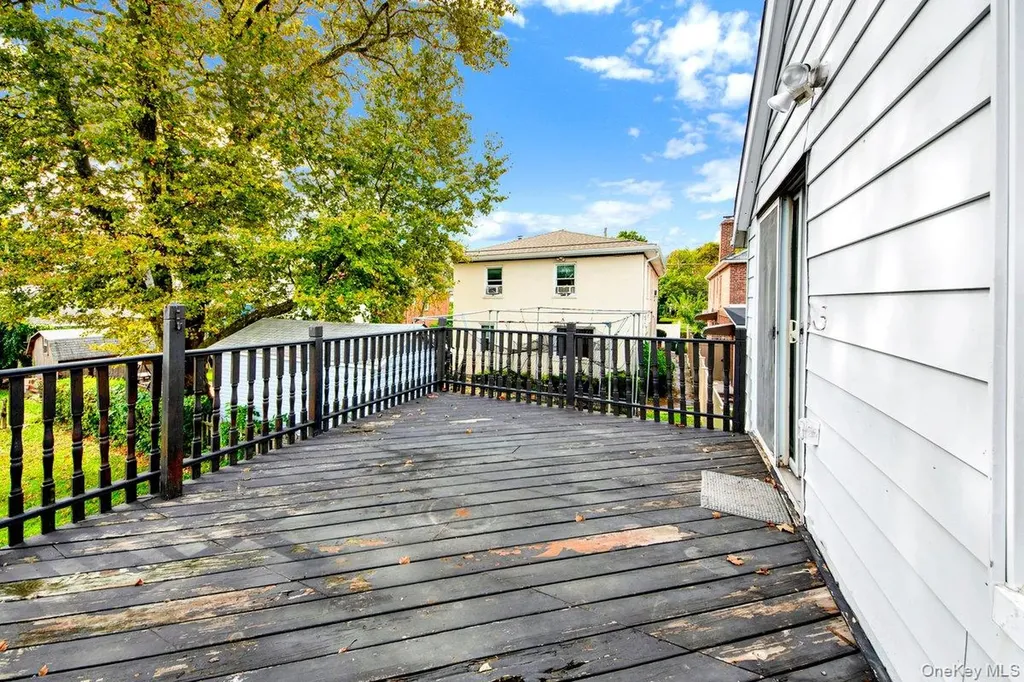 3088 Mullan Place Bronx NY 10465
