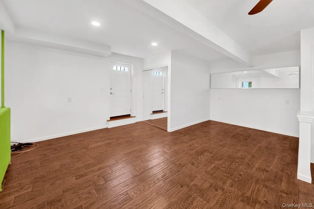 3088 Mullan Place Bronx NY 10465