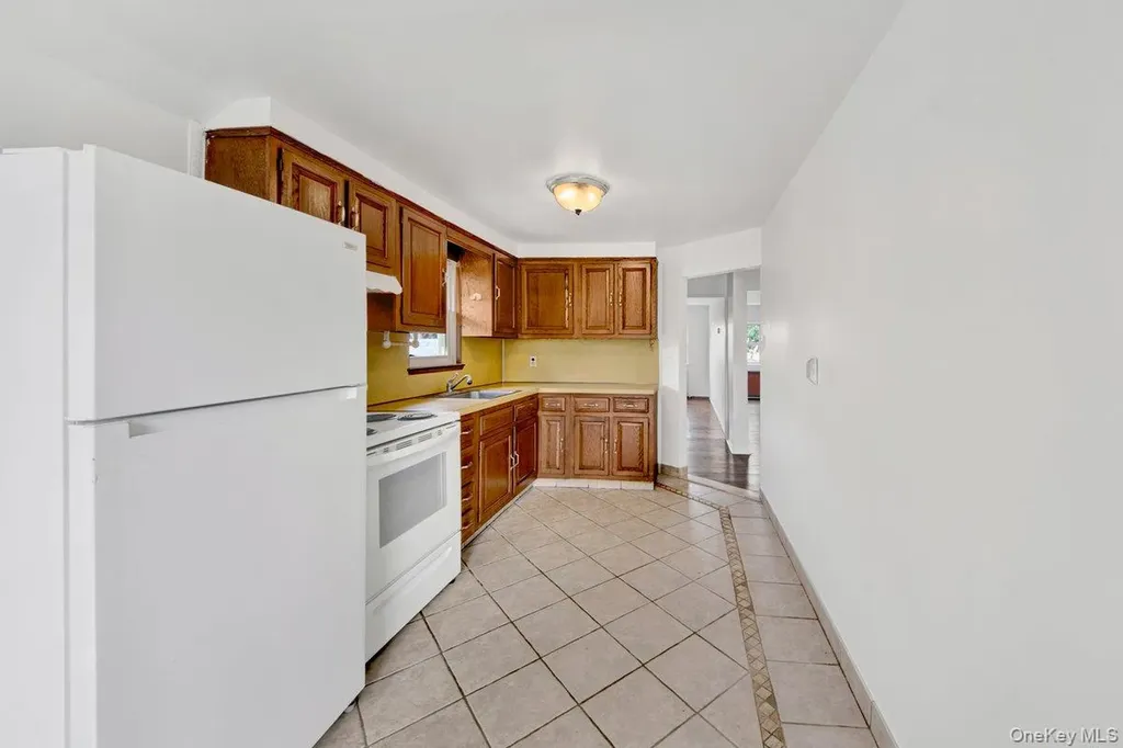 3088 Mullan Place Bronx NY 10465