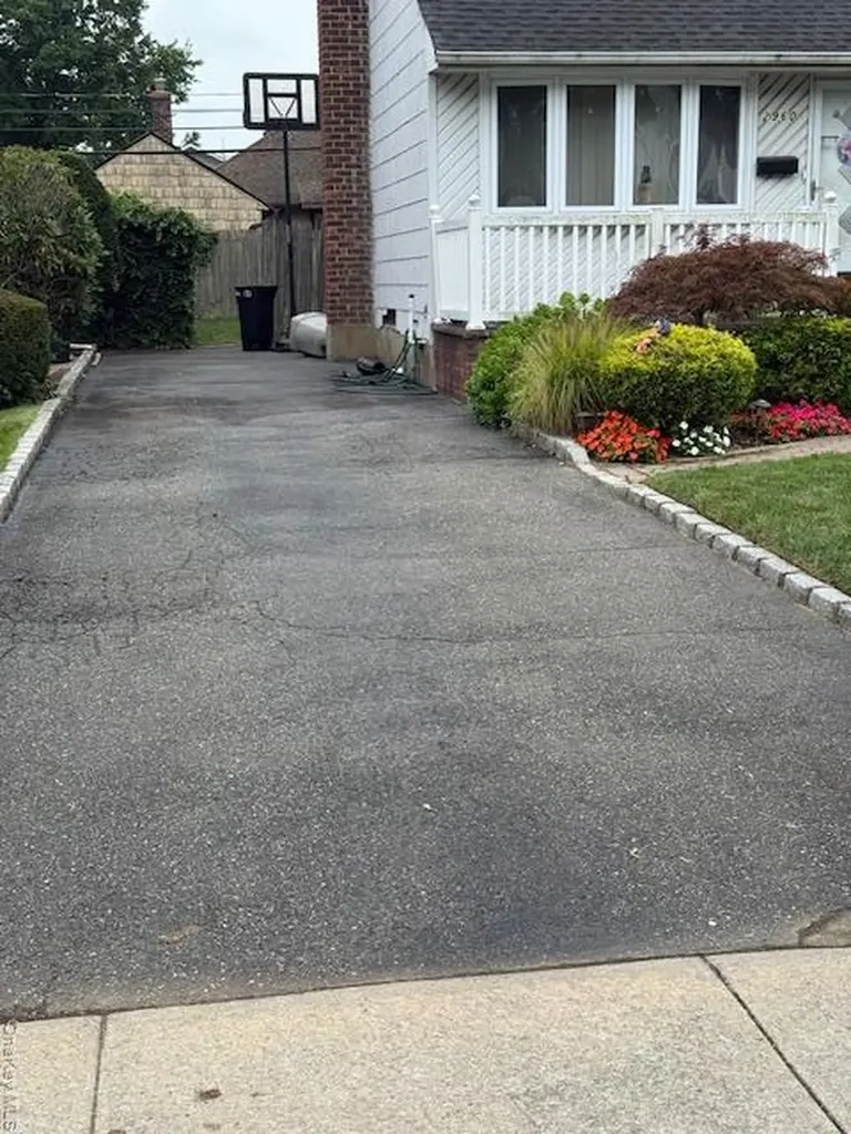 2960 Morgan Drive Wantagh NY 11793