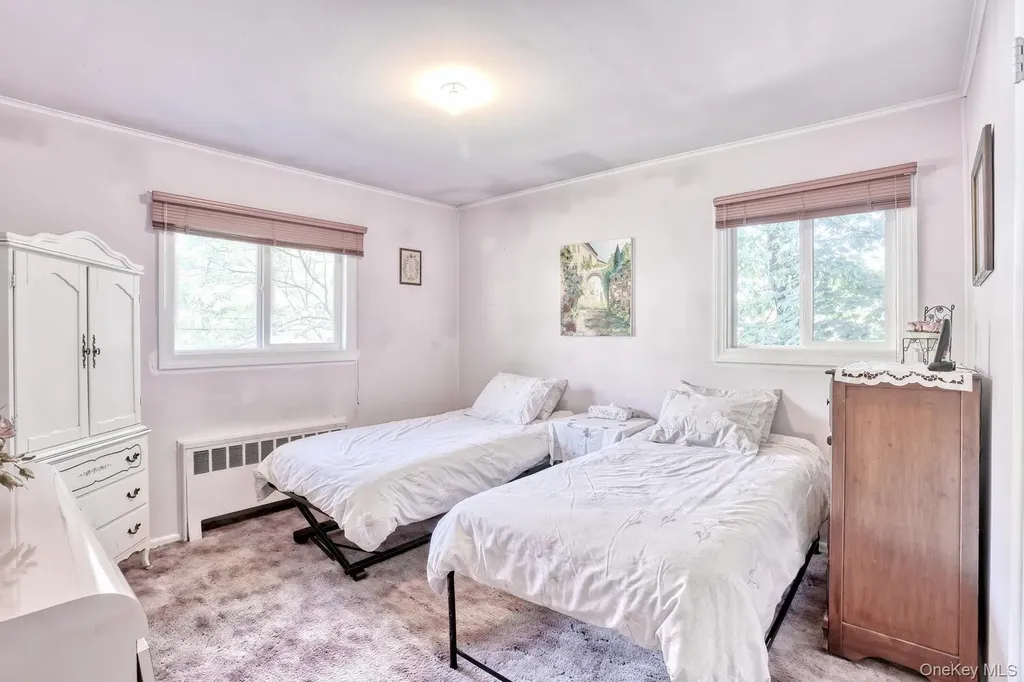24 Hilltop Lane Monsey NY 10952