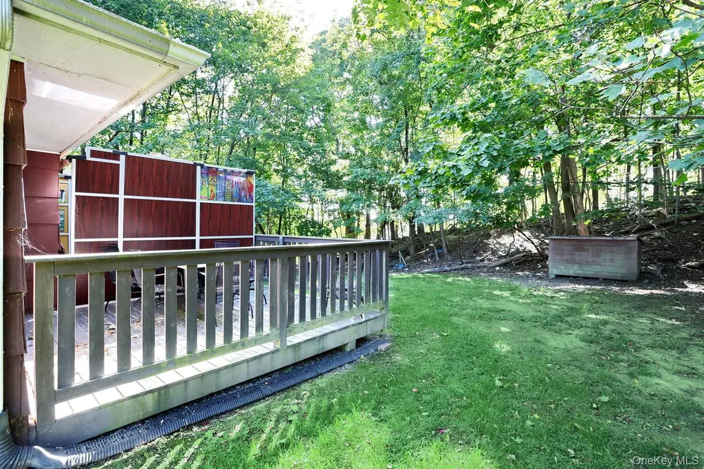 24 Hilltop Lane Monsey NY 10952