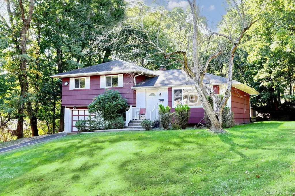 24 Hilltop Lane Monsey NY 10952