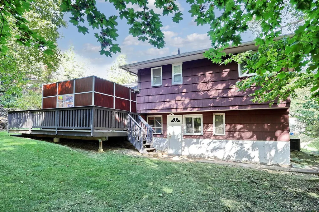 24 Hilltop Lane Monsey NY 10952