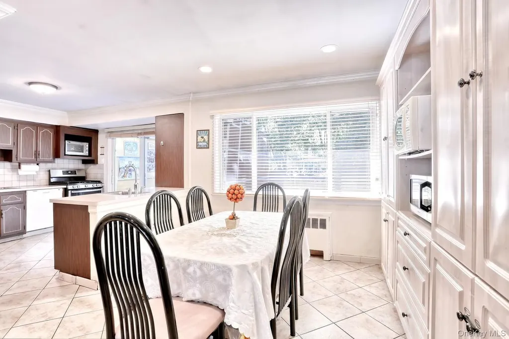 24 Hilltop Lane Monsey NY 10952