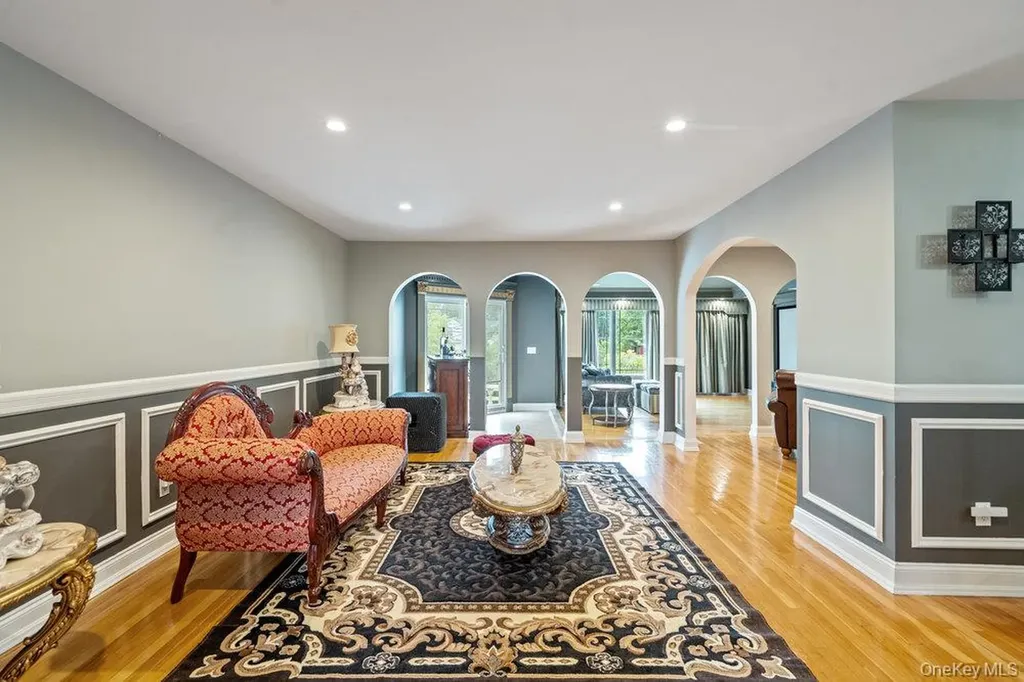 57 Southgate Road Valley Stream NY 11581