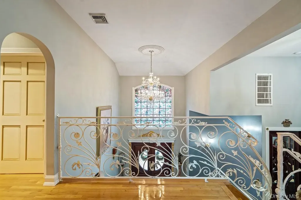 57 Southgate Road Valley Stream NY 11581