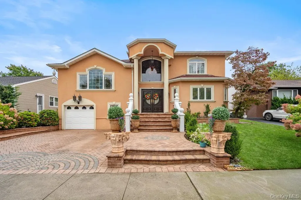57 Southgate Road Valley Stream NY 11581