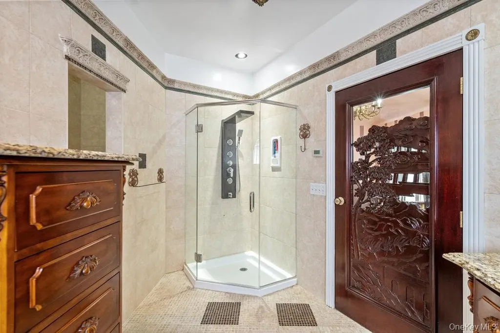 57 Southgate Road Valley Stream NY 11581