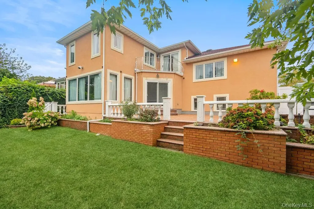 57 Southgate Road Valley Stream NY 11581