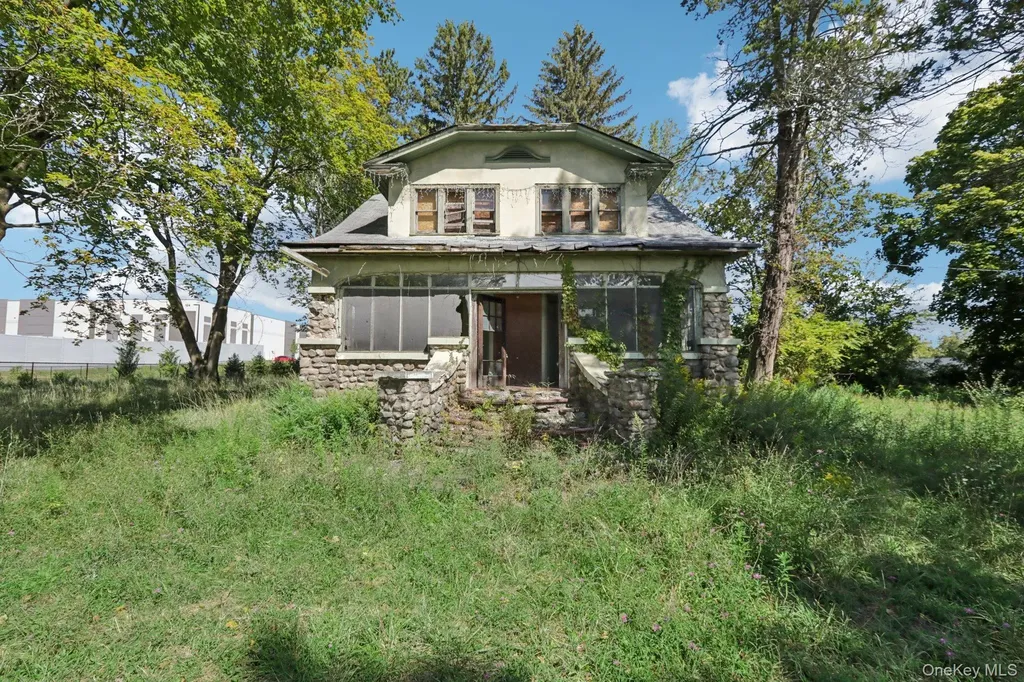 122 Route 17k Newburgh NY 12550