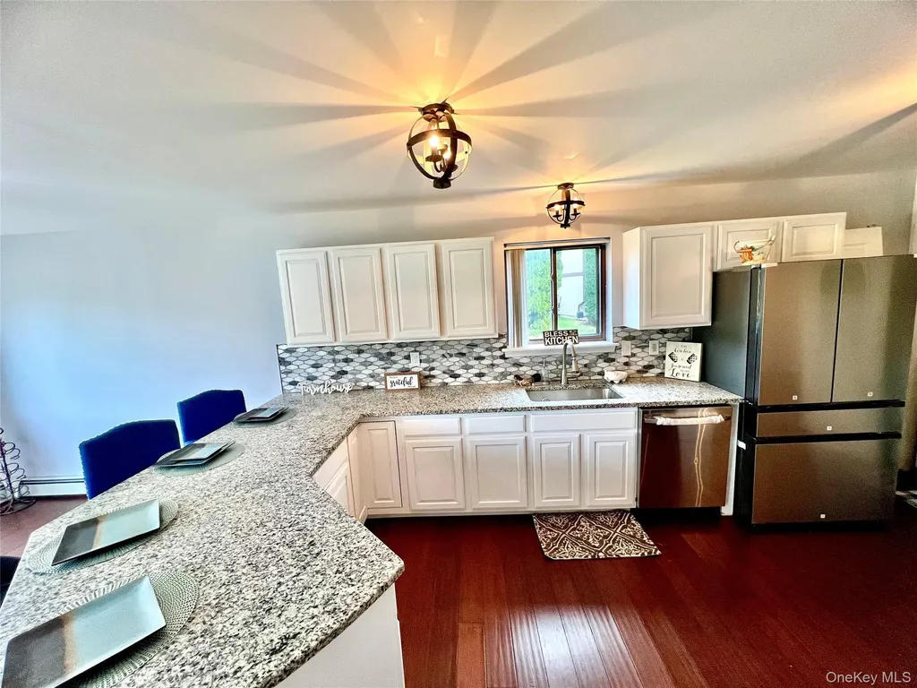 5 Raleigh Close Middletown NY 10940