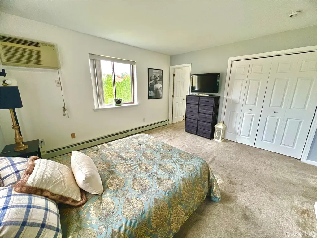 5 Raleigh Close Middletown NY 10940