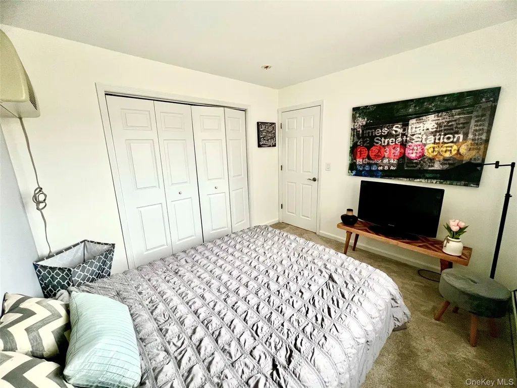 5 Raleigh Close Middletown NY 10940