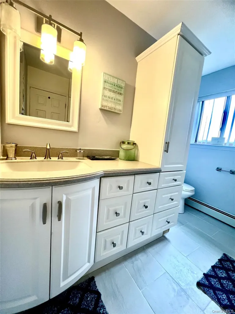 5 Raleigh Close Middletown NY 10940