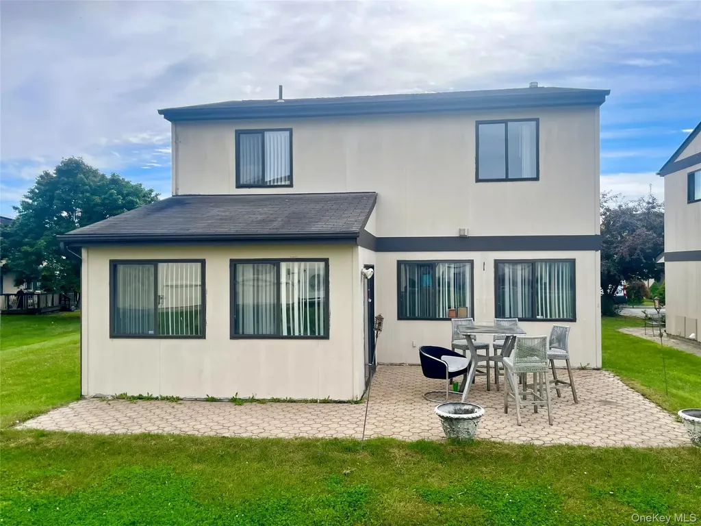 5 Raleigh Close Middletown NY 10940