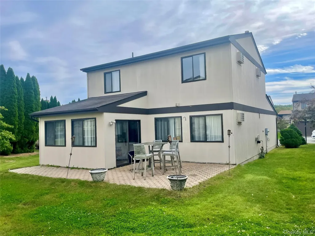 5 Raleigh Close Middletown NY 10940