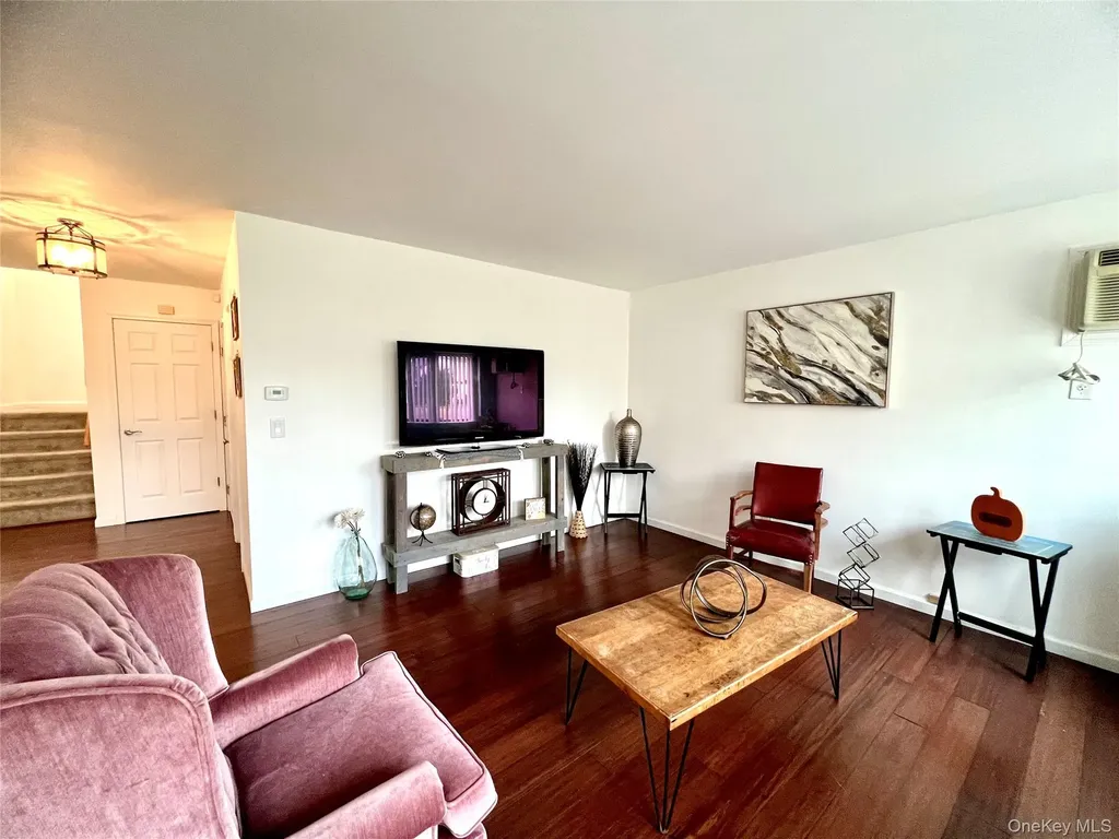 5 Raleigh Close Middletown NY 10940