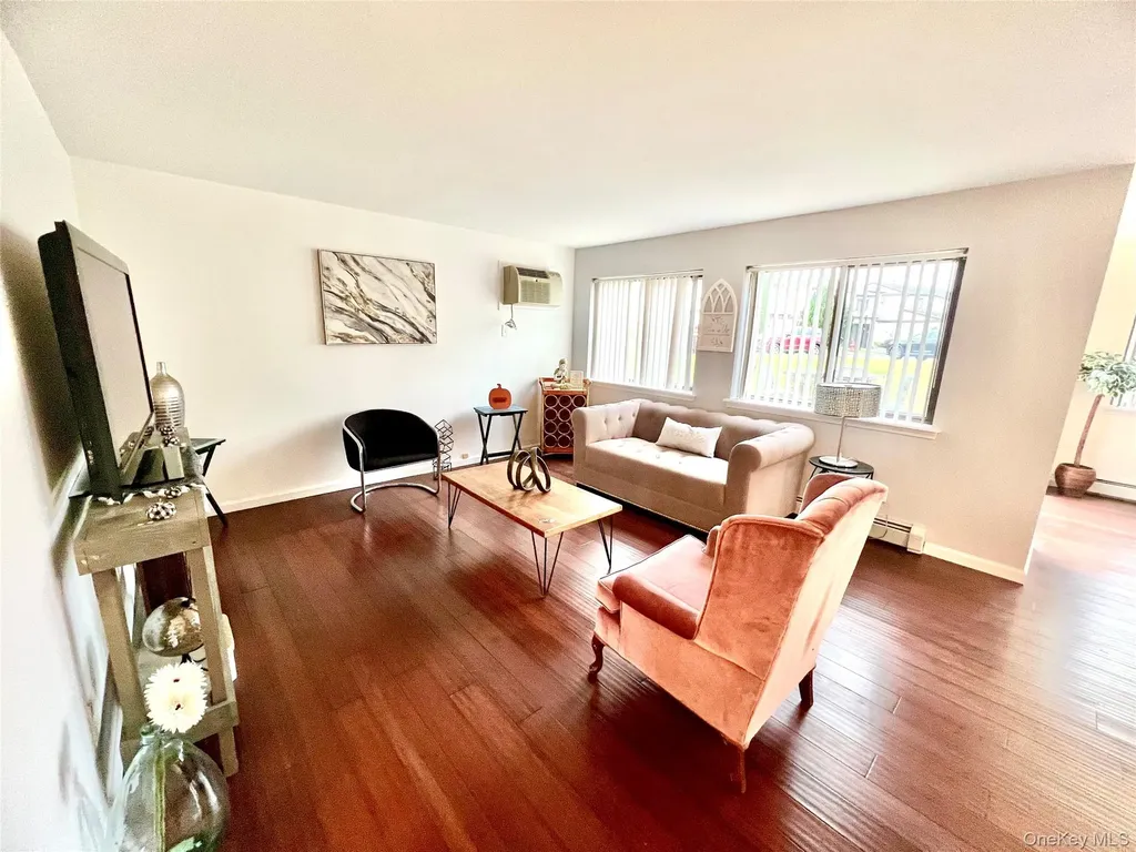 5 Raleigh Close Middletown NY 10940