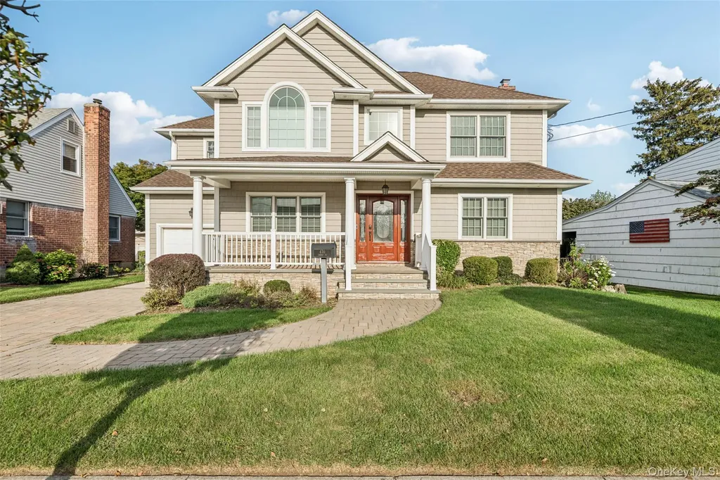 470 Argyle Road Mineola NY 11501