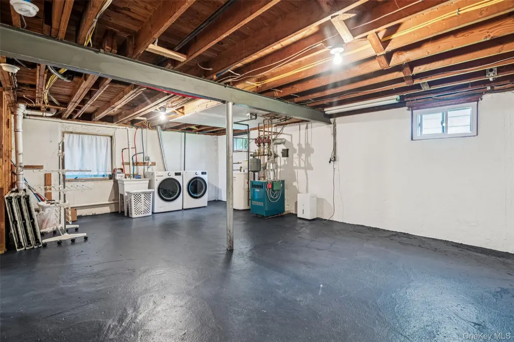 470 Argyle Road Mineola NY 11501