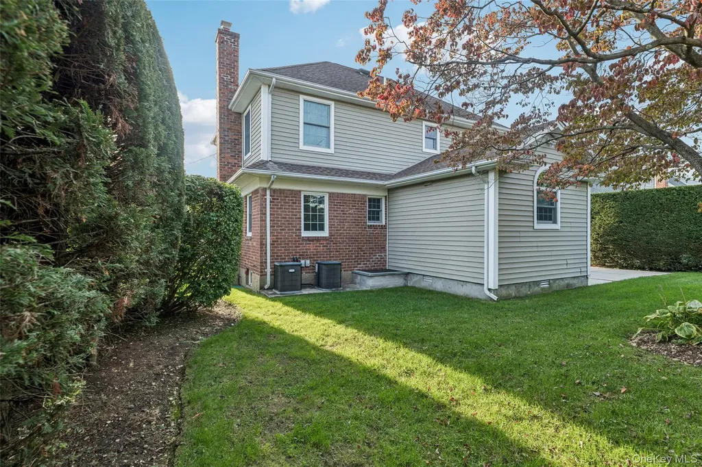 470 Argyle Road Mineola NY 11501