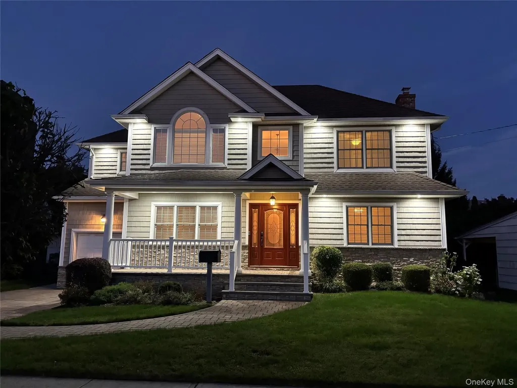 470 Argyle Road Mineola NY 11501