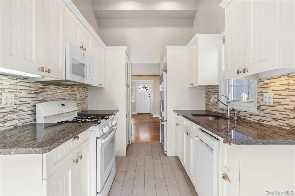 12 Ridgeland Terrace Rye NY 10580