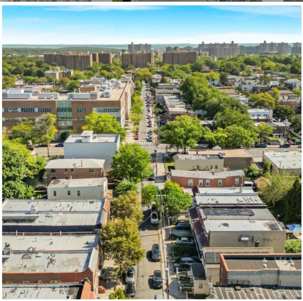 839 E 228th Street Bronx NY 10466