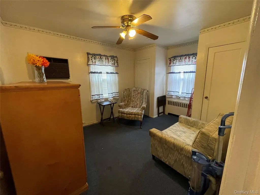 88 Acacia Avenue Hempstead NY 11550