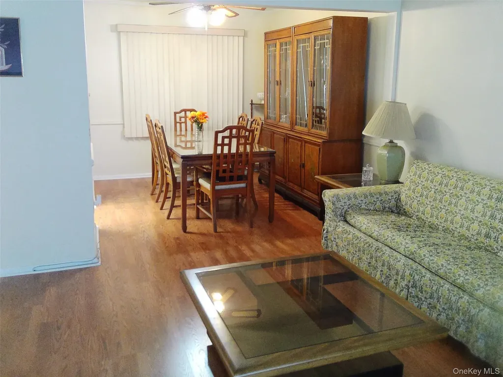 88 Acacia Avenue Hempstead NY 11550