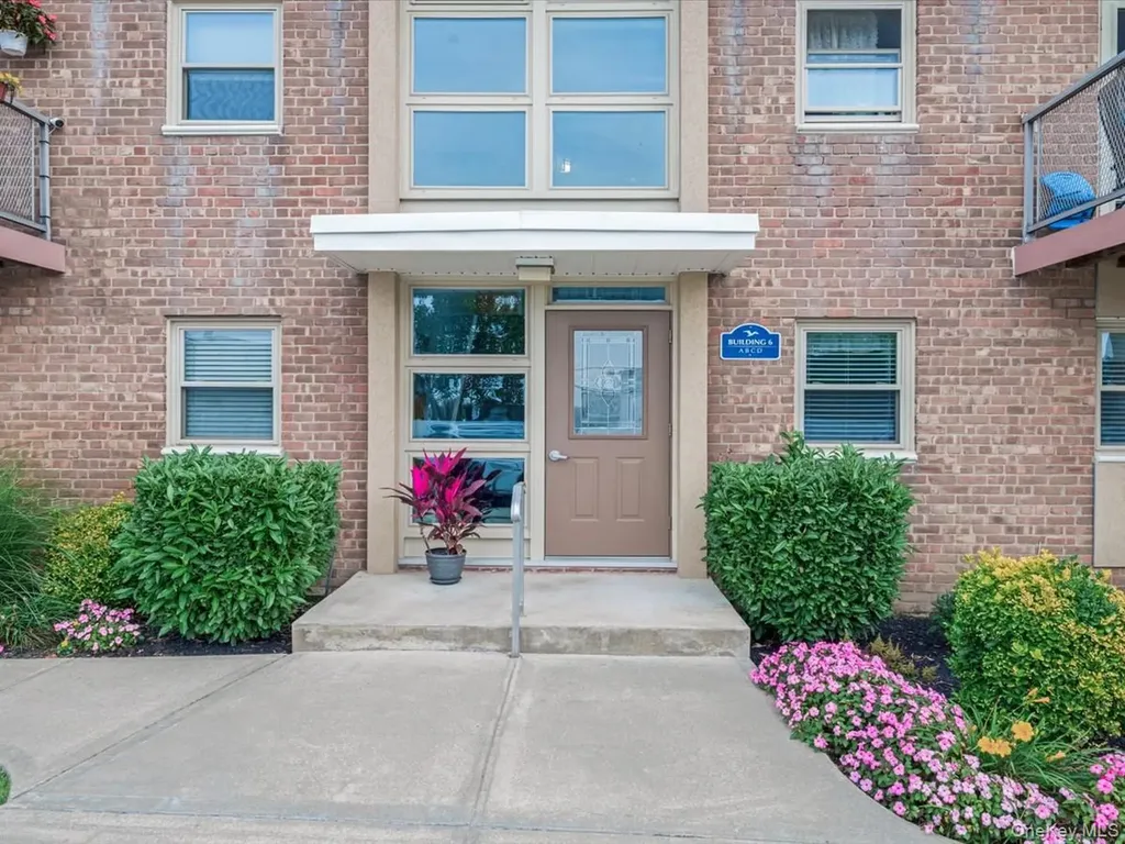 4 Rose Street Oceanside NY 11572